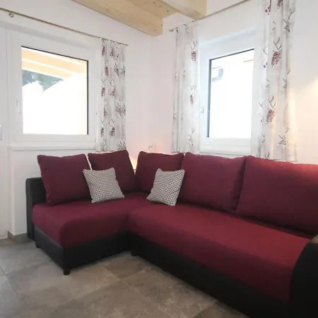 Charming In With Private Garden *